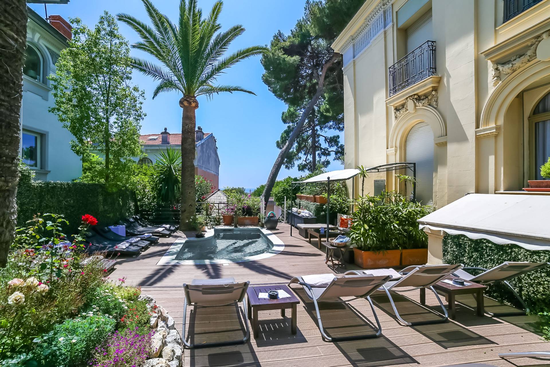 Alternative 1: Le Petit Palais 