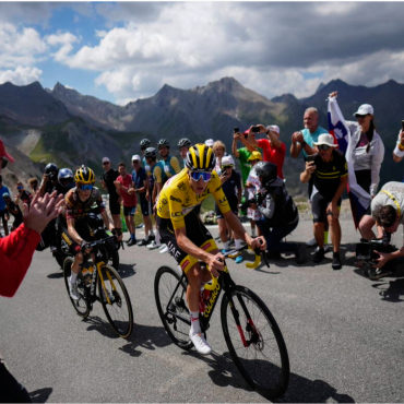 Tour de France Stage 19 in Alpe d'Huez, Stage 21 in Paris-Montmartre